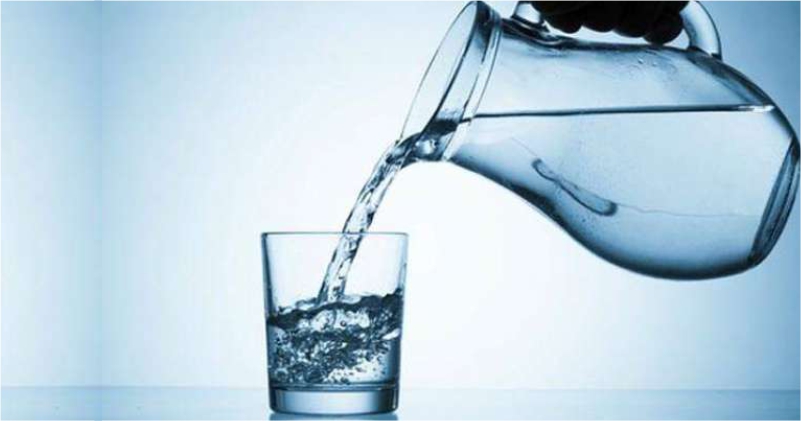 Eat-Well-and-Drink-Plenty-of-Water-to-Take-Care-of-Dry-Skin