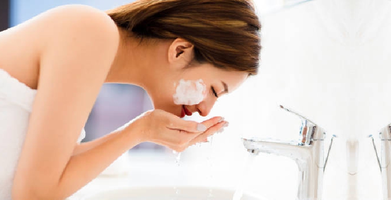 Common-Face-Cleansing-Mistakes-You-Must-Avoid-Making -blog